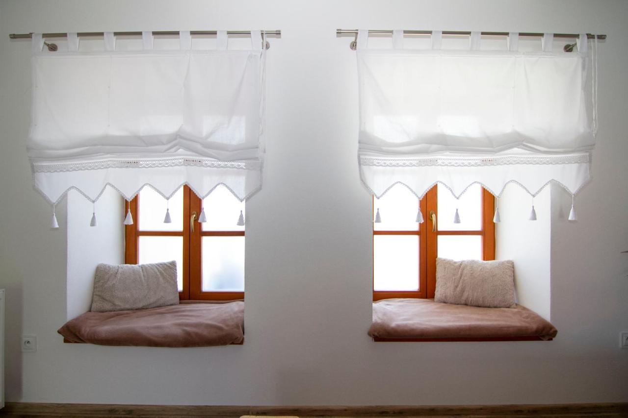 Apartmany Berries Valča エクステリア 写真