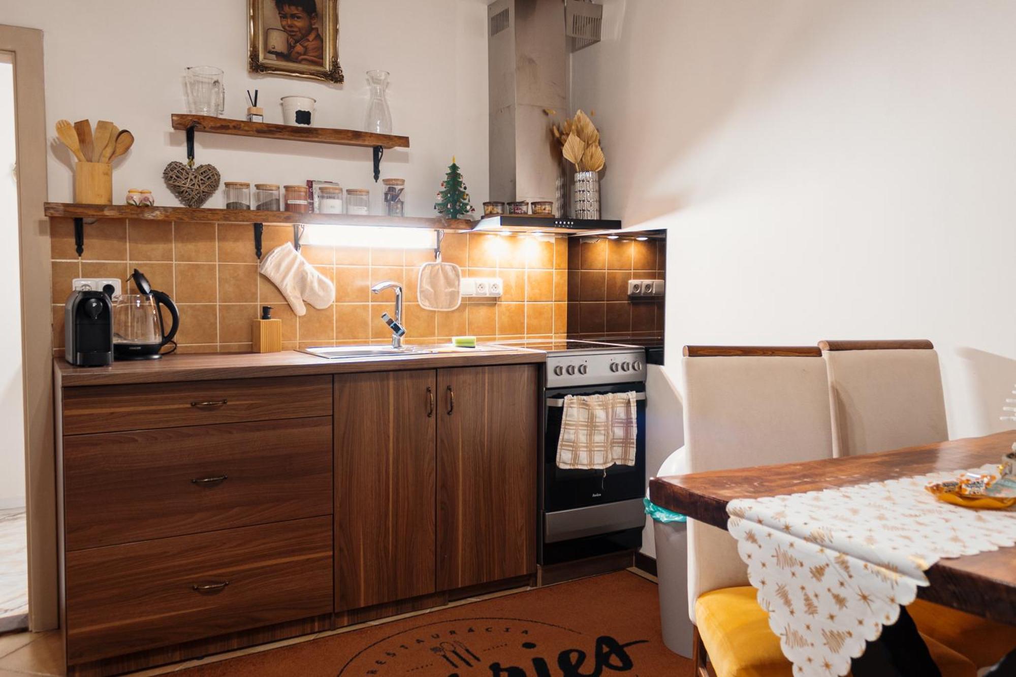 Apartmany Berries Valča エクステリア 写真