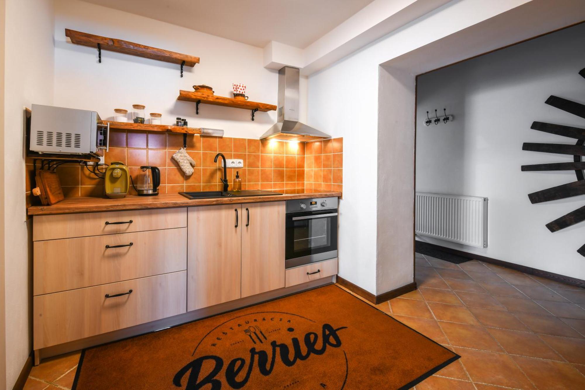 Apartmany Berries Valča エクステリア 写真